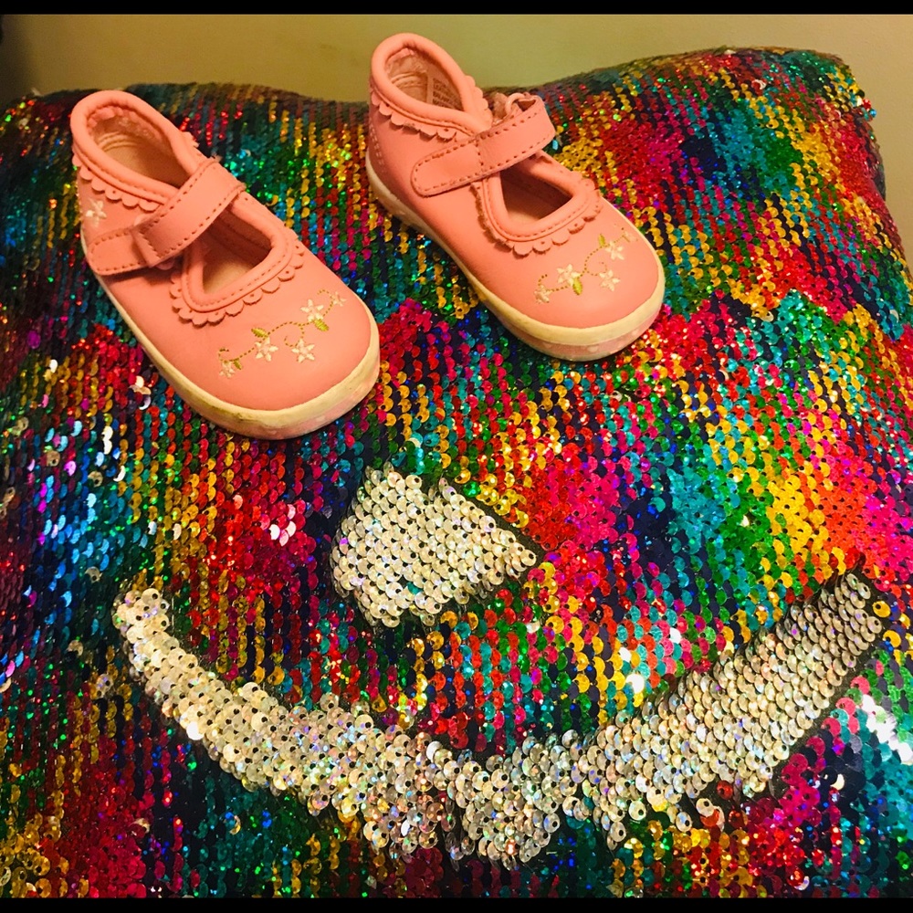 💕Smart baby pink Girl’s Shoes Size 2 Sold as is - Picture 2 of 6